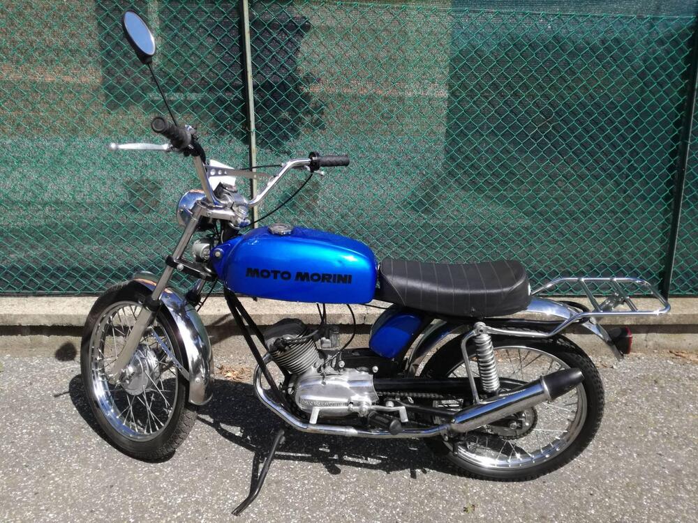 Moto Morini SCRAMBLER blu modello ZS (2)