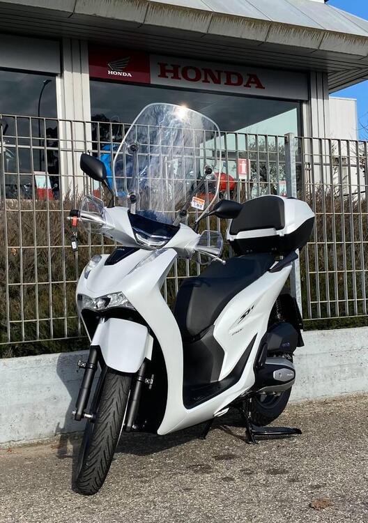 Honda SH 150i (2020 - 25) (2)