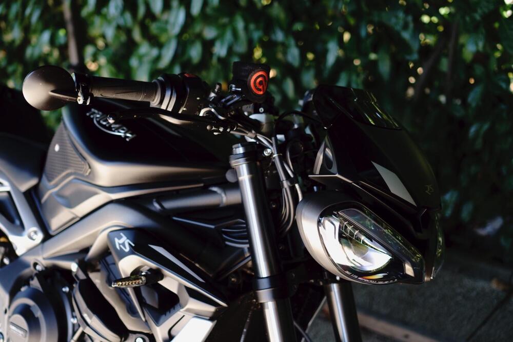 Triumph Street Triple RS (2020 - 22) (2)