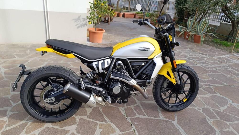 Ducati Scrambler 800 Icon (2023 - 25)