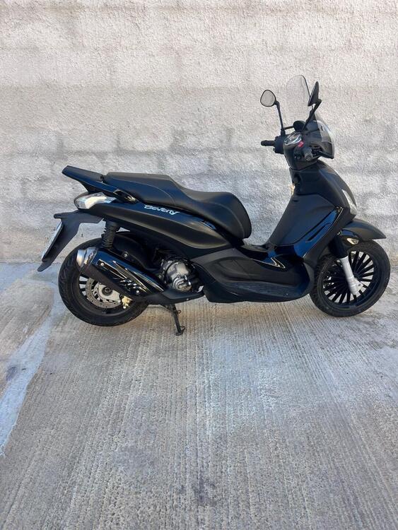 Piaggio Beverly 300 S i.e. (2015 - 16) (2)