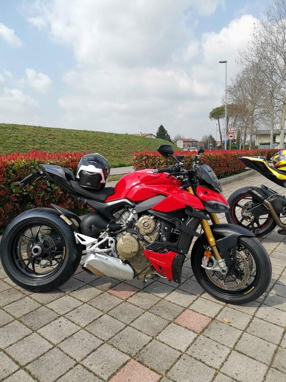 Ducati Streetfighter V4 1100 S (2021 - 22)