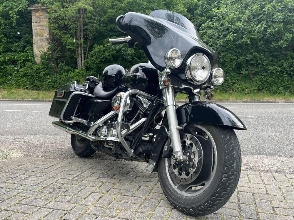 Harley-Davidson 1584 Street Glide (2008 - 10) - FLHX