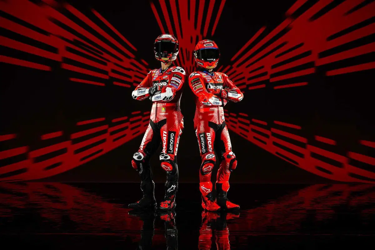 Presentazione Ducati MotoGP 2025: Pecco Bagnaia e Marc Marquez svelano la livrea! [VIDEO e GALLERY] - LIVE (10)