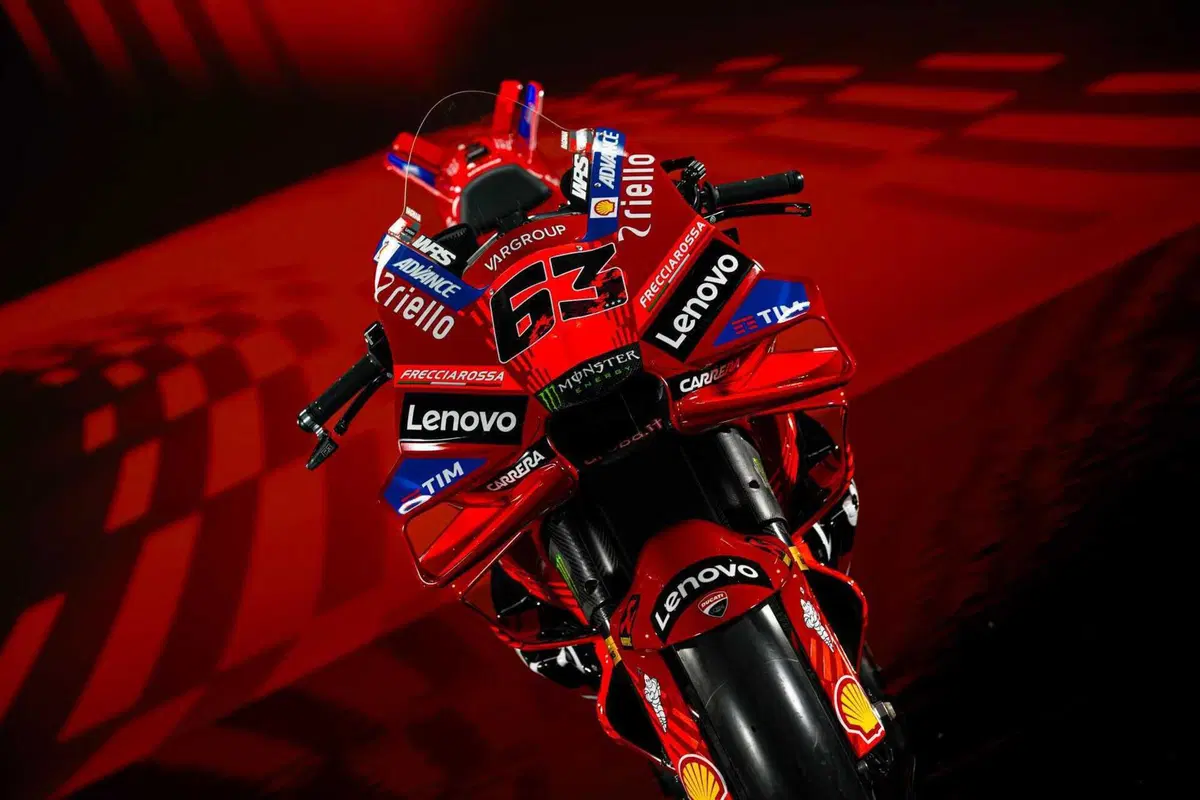 Presentazione Ducati MotoGP 2025: Pecco Bagnaia e Marc Marquez svelano la livrea! [VIDEO e GALLERY] - LIVE (16)