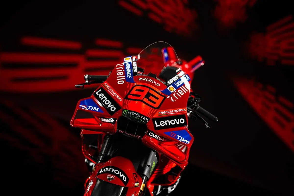 Presentazione Ducati MotoGP 2025: Pecco Bagnaia e Marc Marquez svelano la livrea! [VIDEO e GALLERY] - LIVE (22)