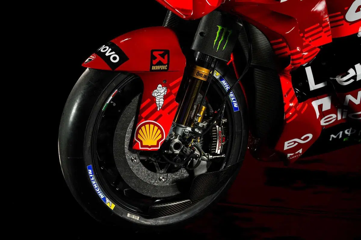 Presentazione Ducati MotoGP 2025: Pecco Bagnaia e Marc Marquez svelano la livrea! [VIDEO e GALLERY] - LIVE (28)