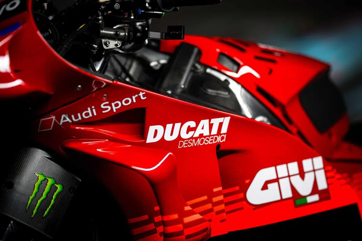 Presentazione Ducati MotoGP 2025: Pecco Bagnaia e Marc Marquez svelano la livrea! [VIDEO e GALLERY] - LIVE (31)