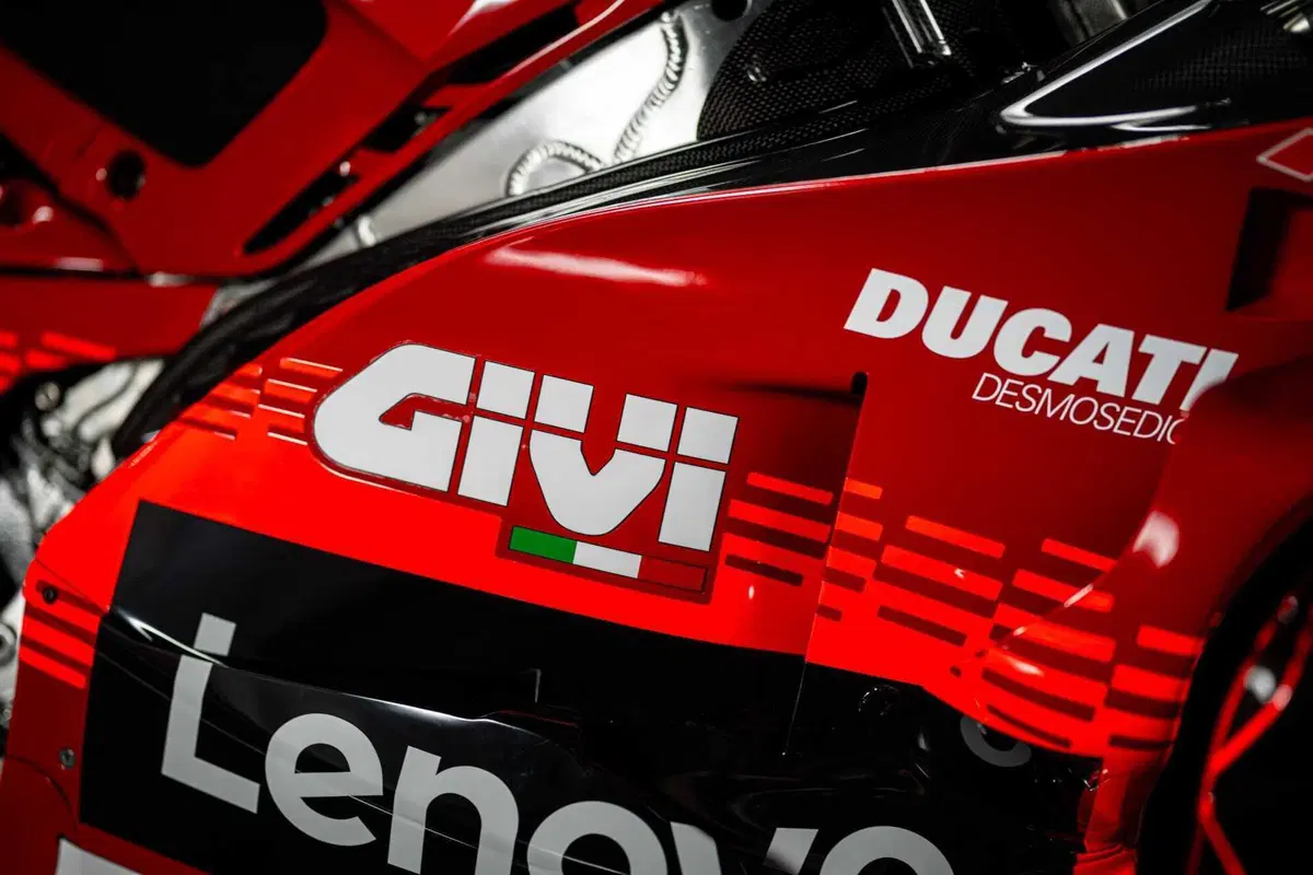 Presentazione Ducati MotoGP 2025: Pecco Bagnaia e Marc Marquez svelano la livrea! [VIDEO e GALLERY] - LIVE (44)