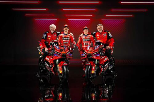 Presentazione Ducati MotoGP 2025: Pecco Bagnaia e Marc Marquez svelano la livrea! [VIDEO e GALLERY] - LIVE (7)