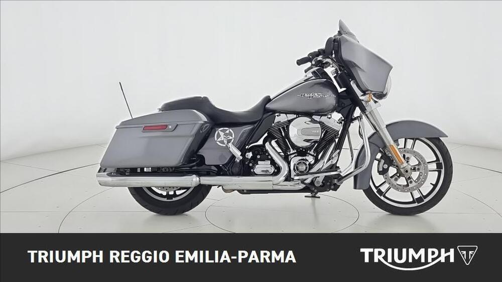 Harley-Davidson 1690 Street Glide (2011 - 13) - FLHX