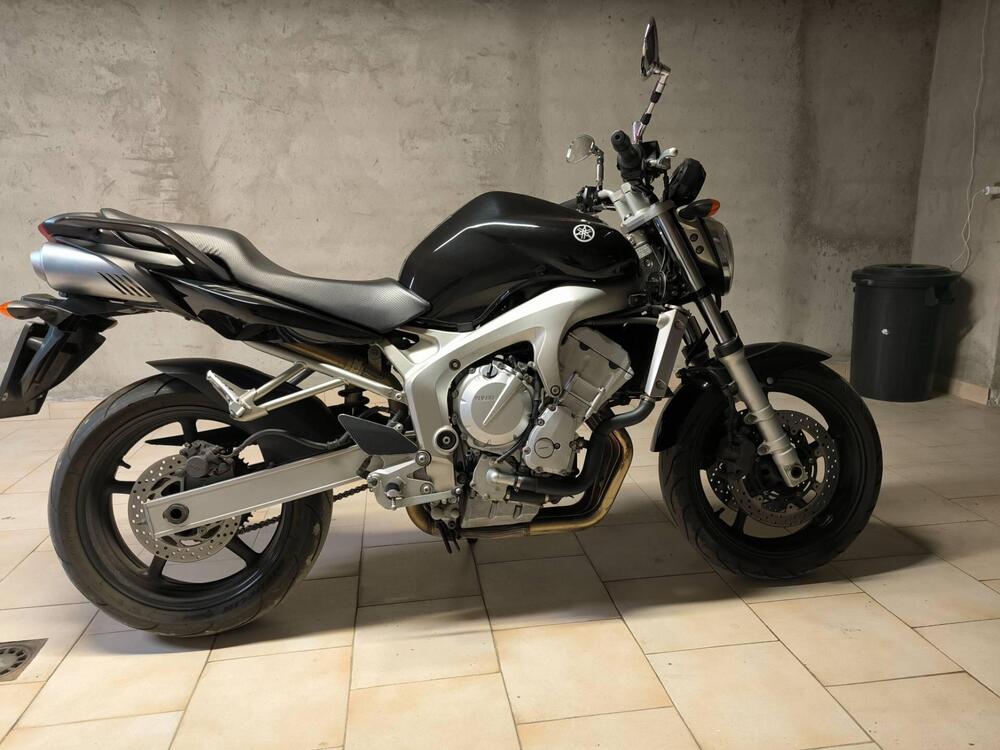 Yamaha FZ6 (2004 - 07) (2)