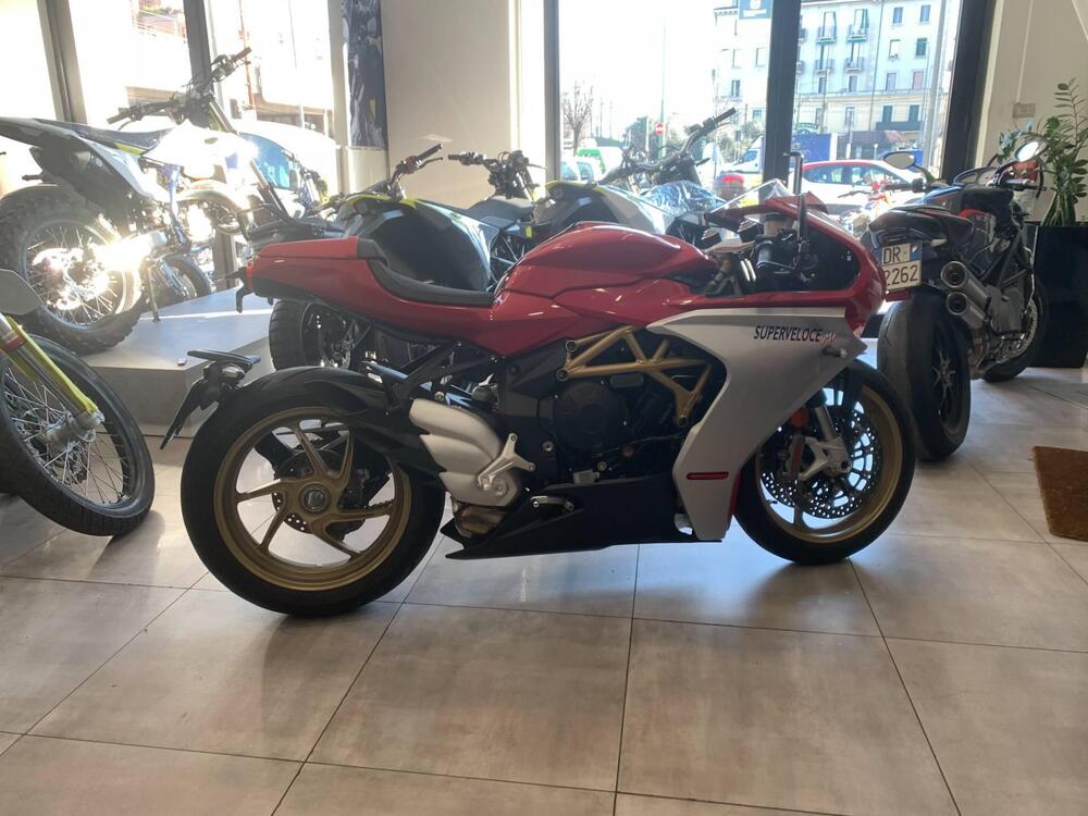 MV Agusta Superveloce 800 (2021 - 25)