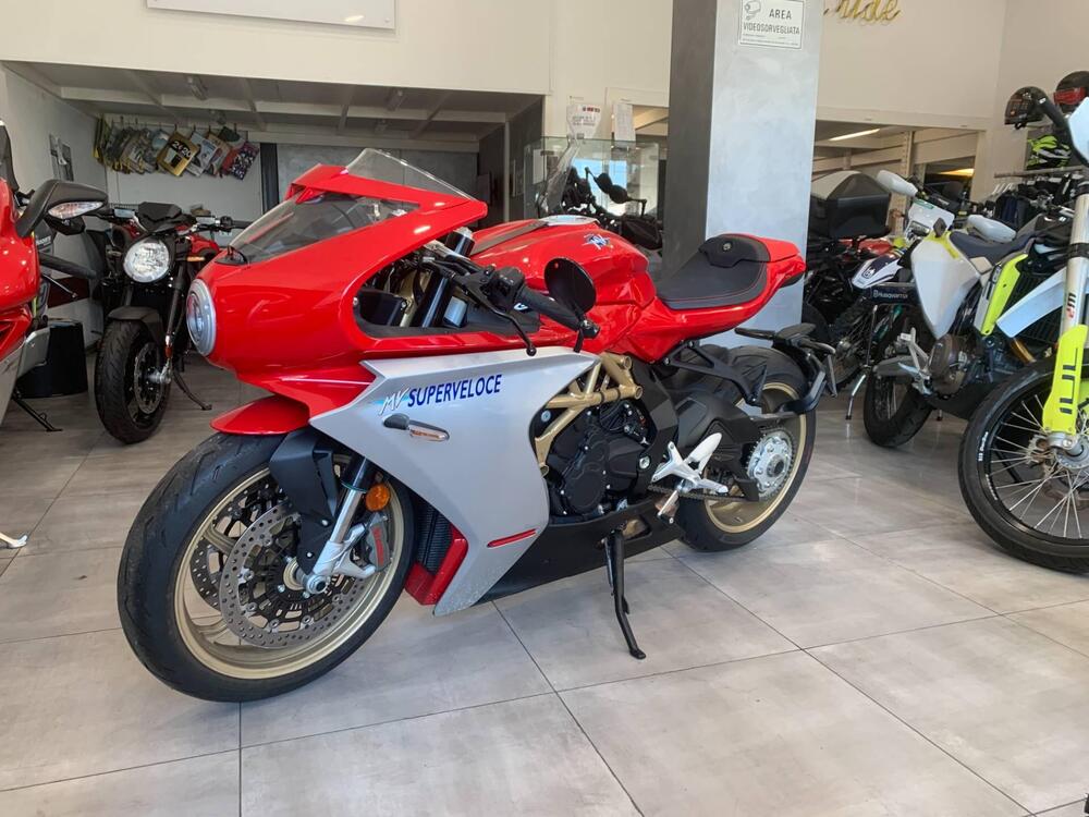 MV Agusta Superveloce 800 (2021 - 25) (2)