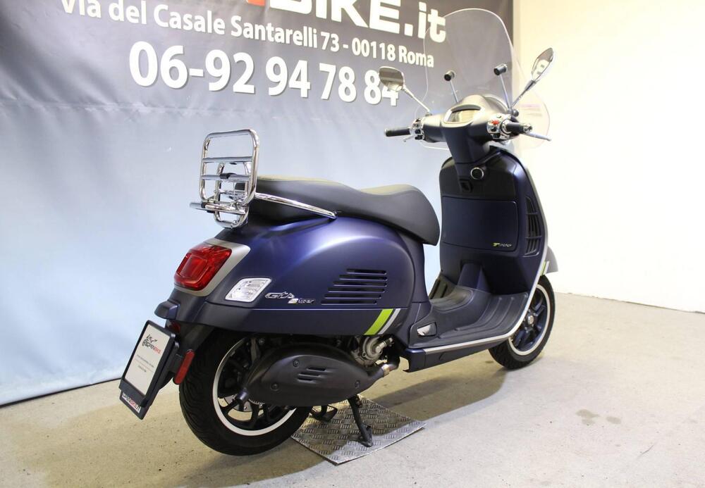 Vespa GTS 300 Super Tech (2023 - 24) (5)