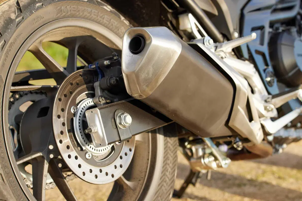 Prova Honda NC 750X 2025, perfezionamento continuo [VIDEO] (9)