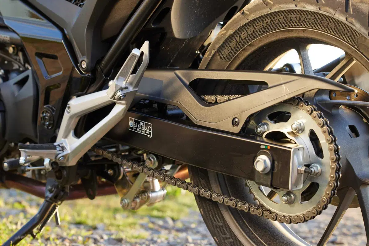 Prova Honda NC 750X 2025, perfezionamento continuo [VIDEO] (15)