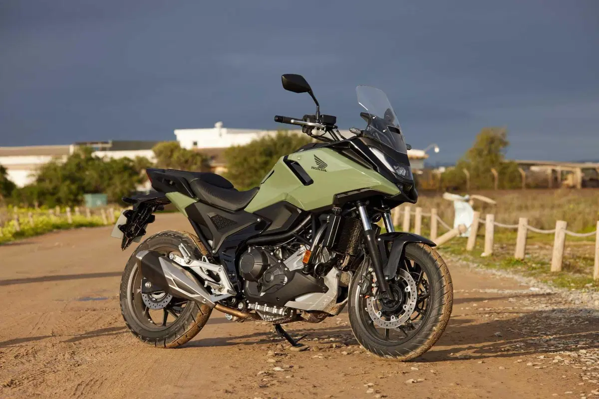 Prova Honda NC 750X 2025, perfezionamento continuo [VIDEO] (21)