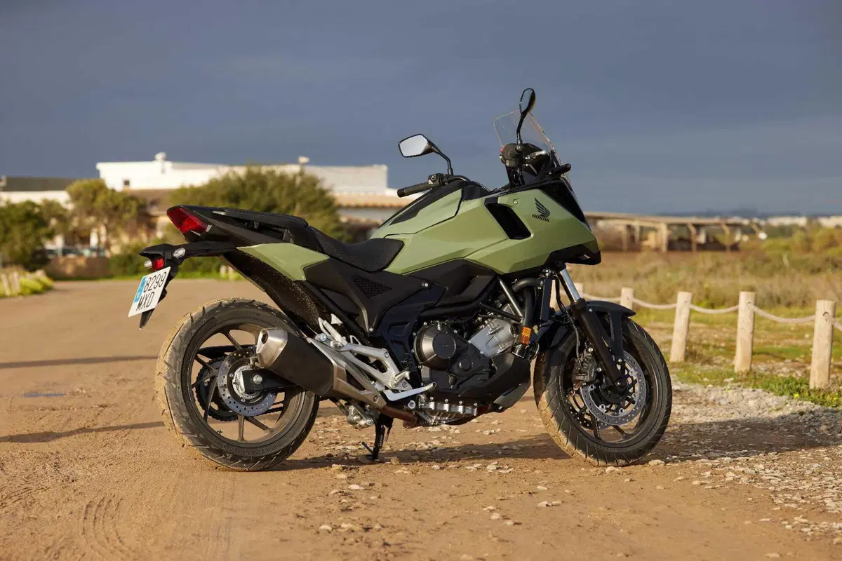 Prova Honda NC 750X 2025, perfezionamento continuo [VIDEO] (22)