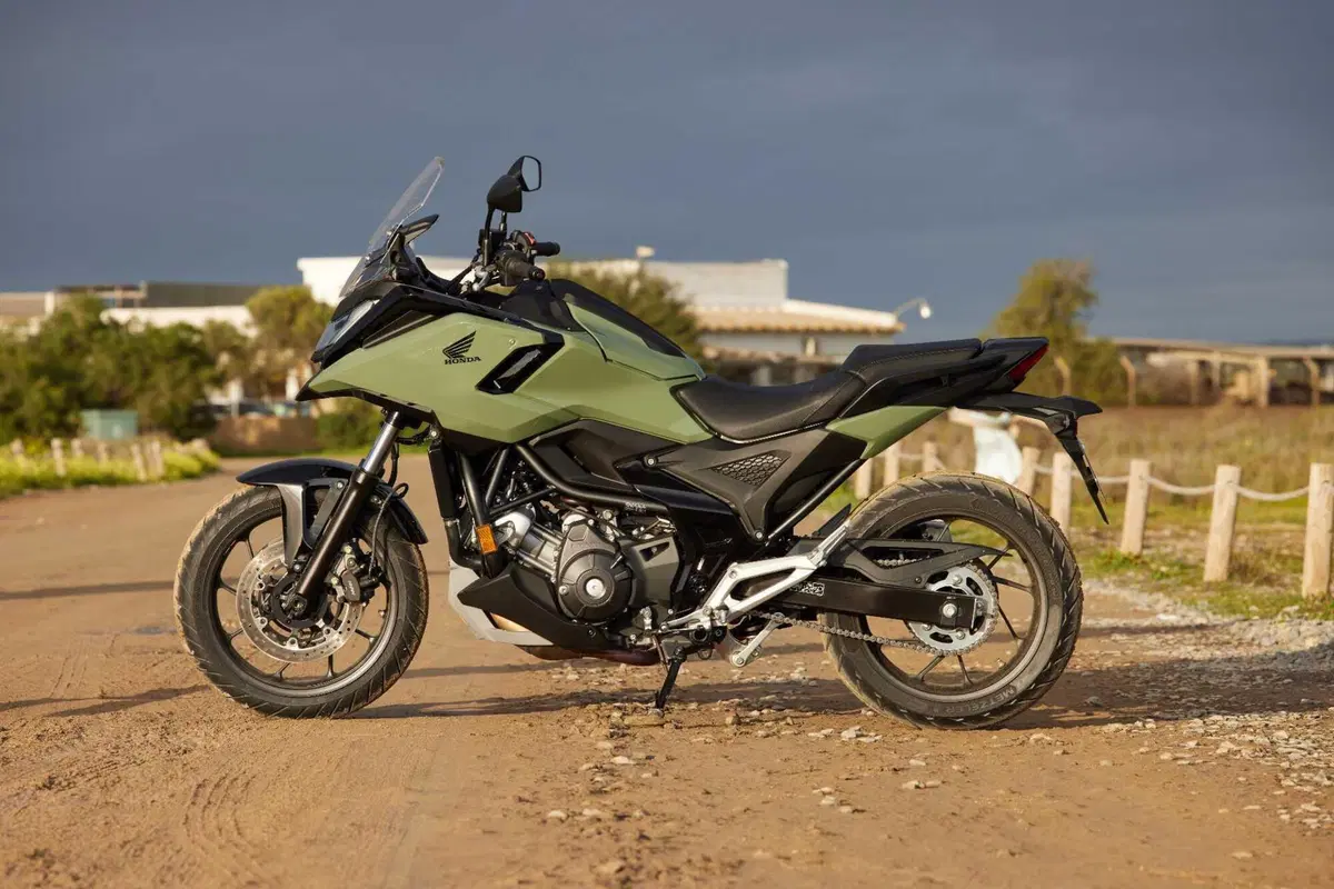 Prova Honda NC 750X 2025, perfezionamento continuo [VIDEO] (24)