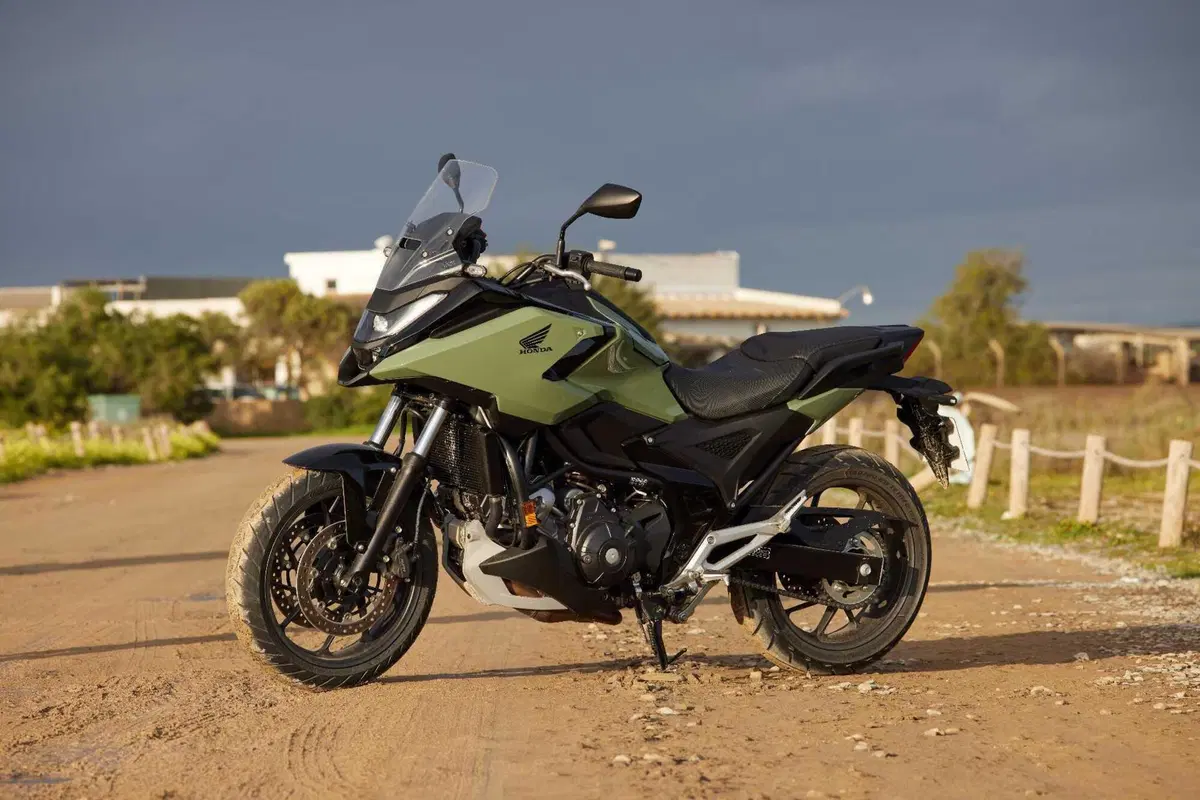 Prova Honda NC 750X 2025, perfezionamento continuo [VIDEO] (25)