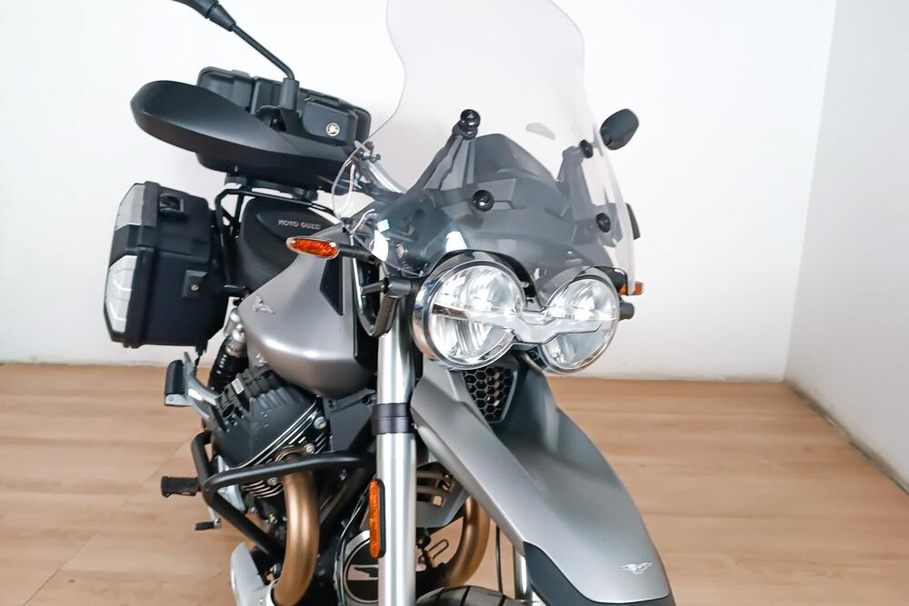 Moto Guzzi V85 TT Travel (2020) (5)