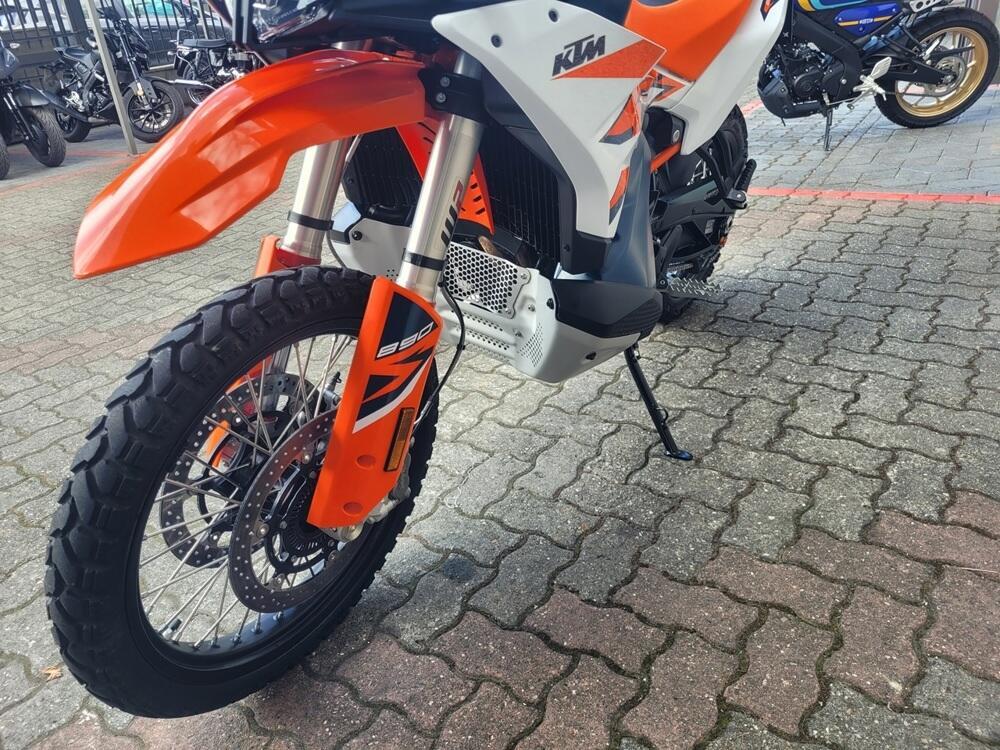 KTM 890 Adventure R (2023 - 24) (4)