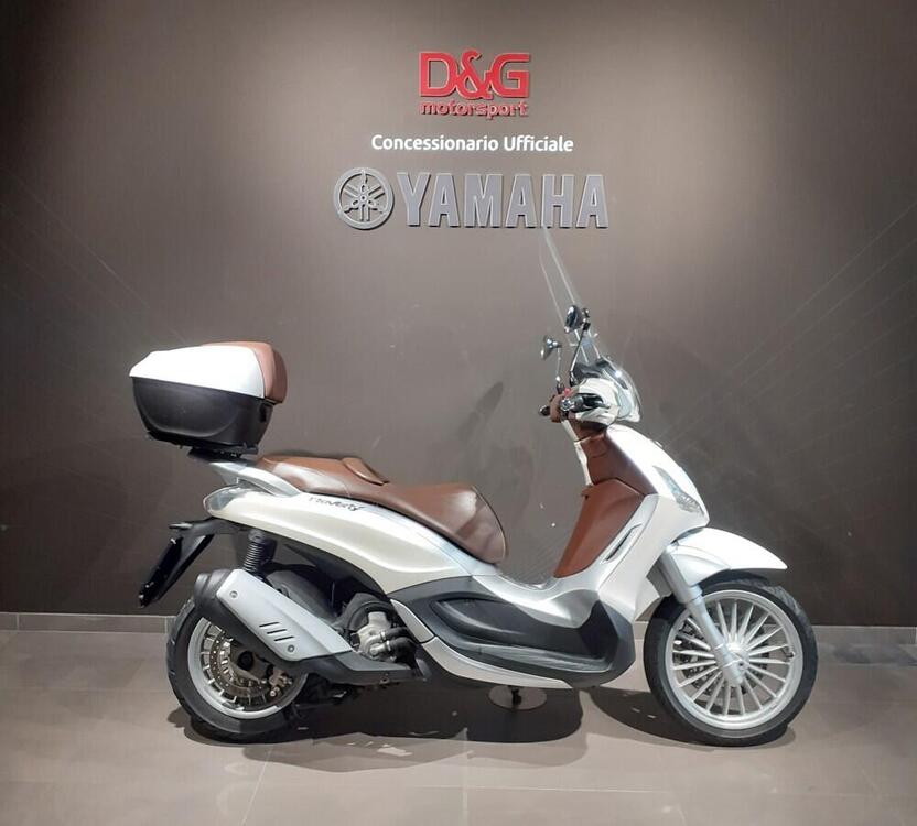 Piaggio Beverly 300 i.e. (2010 - 16) (2)