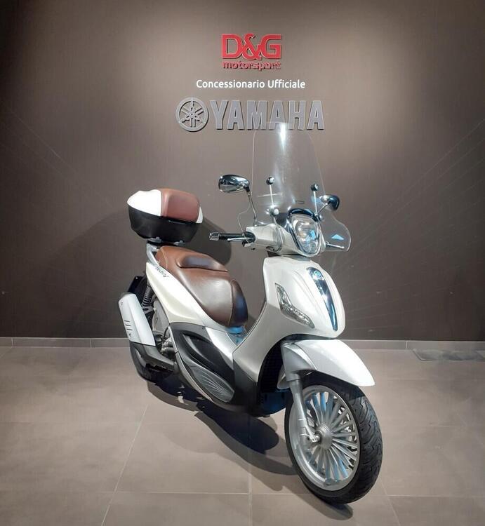 Piaggio Beverly 300 i.e. (2010 - 16) (3)