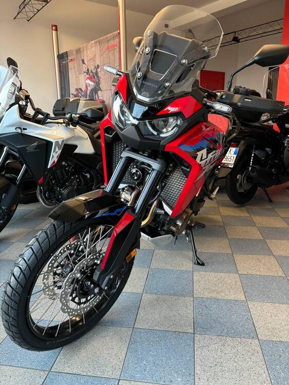 Honda Africa Twin CRF 1100L (2024 - 25) (3)