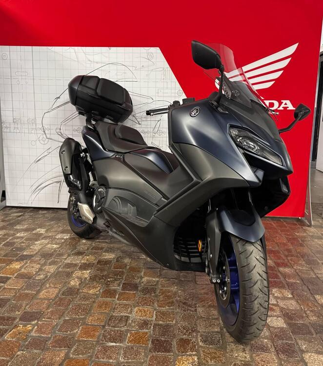 Yamaha T-Max 560 (2022 - 24) (2)