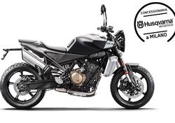 Husqvarna Svartpilen 801 L (2025) usata