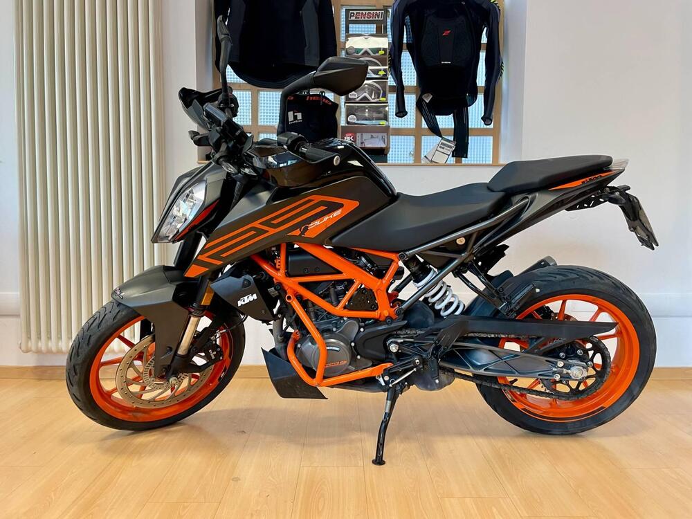 KTM 125 Duke (2021 - 23) (4)