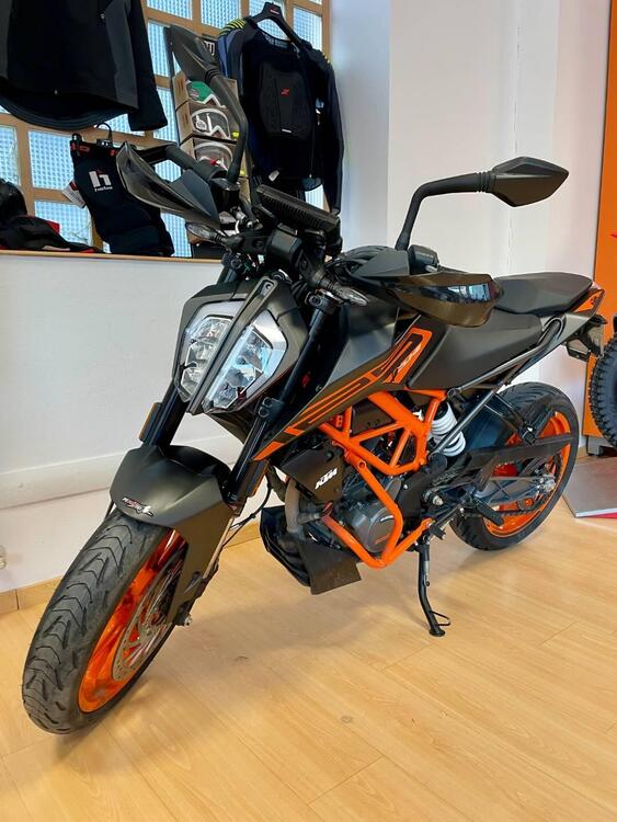 KTM 125 Duke (2021 - 23) (5)