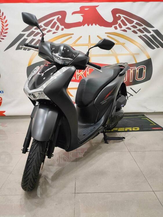 Honda SH 150i Sport (2022 - 25) (3)