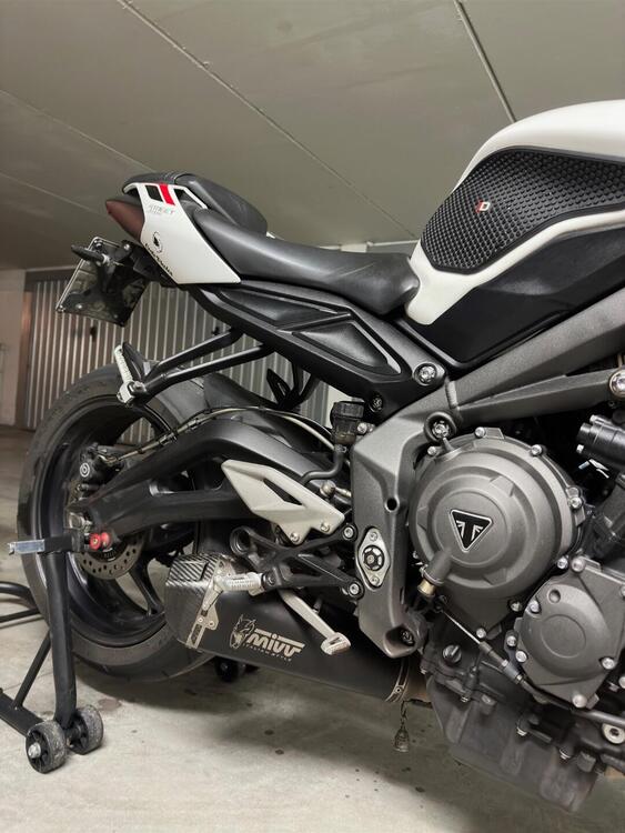 Triumph Street Triple S (2020 - 23) (3)