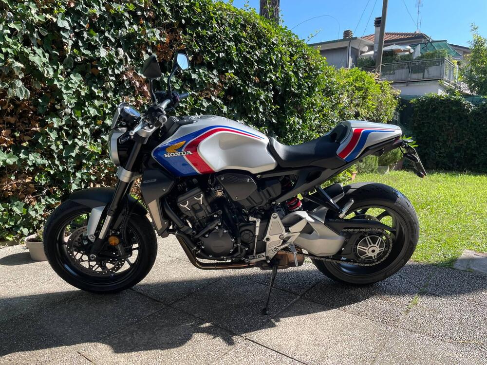 Honda CB 1000 R + Neo Sport Cafè (2019 - 20)