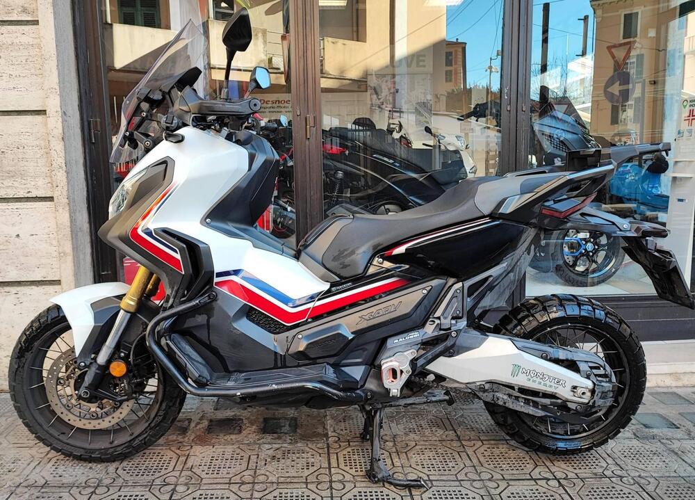 Honda X-ADV 750 (2017) (2)