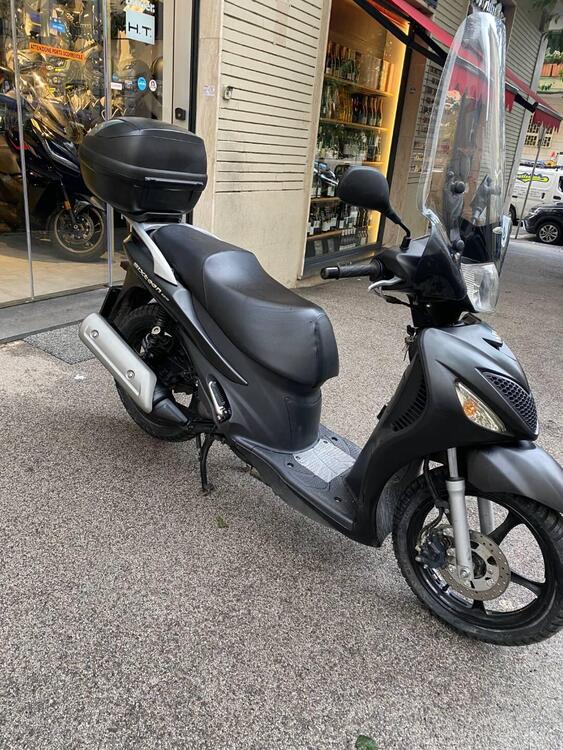 Suzuki SIXteen 125 (2007 - 14) (2)