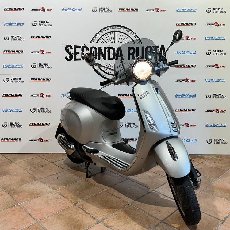 Vespa Primavera 150 3V ie ABS Settantesimo (2016) (5)