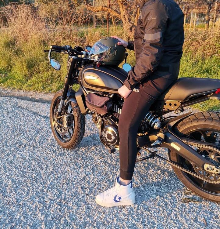 Ducati Scrambler 800 Icon Dark (2020) (3)