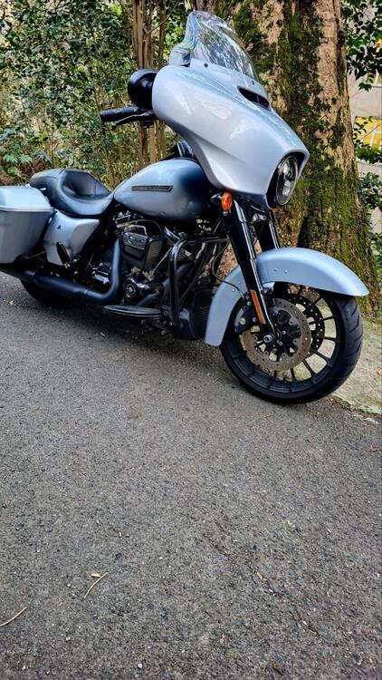 Harley-Davidson 114 Street Glide Special (2019 - 20) - FLHXS (4)