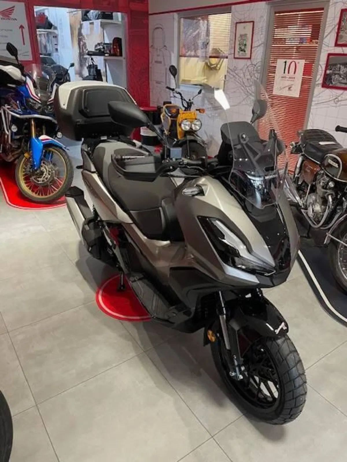 Honda ADV 350 (2025 - 26) (4)