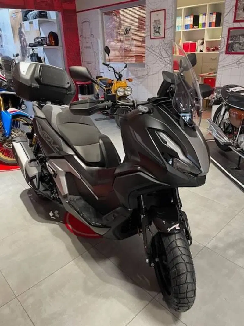 Honda ADV 350 Special Edition (2025 - 26) (3)