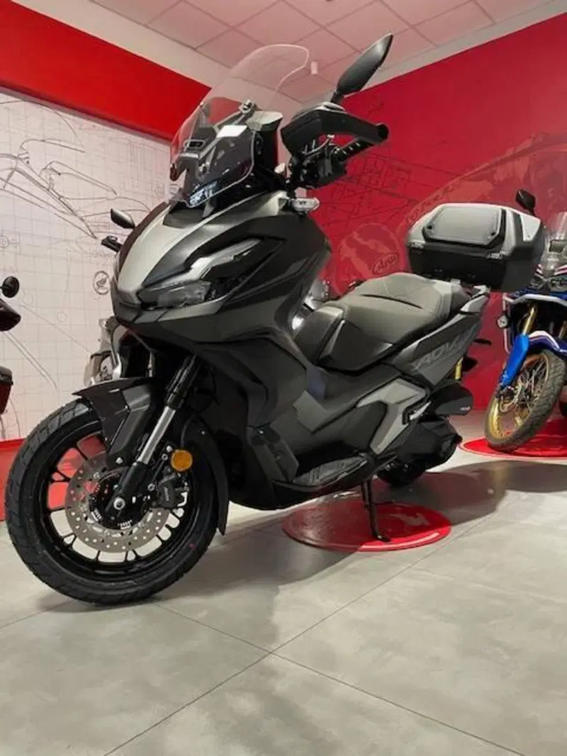 Honda ADV 350 Special Edition (2025 - 26) (4)