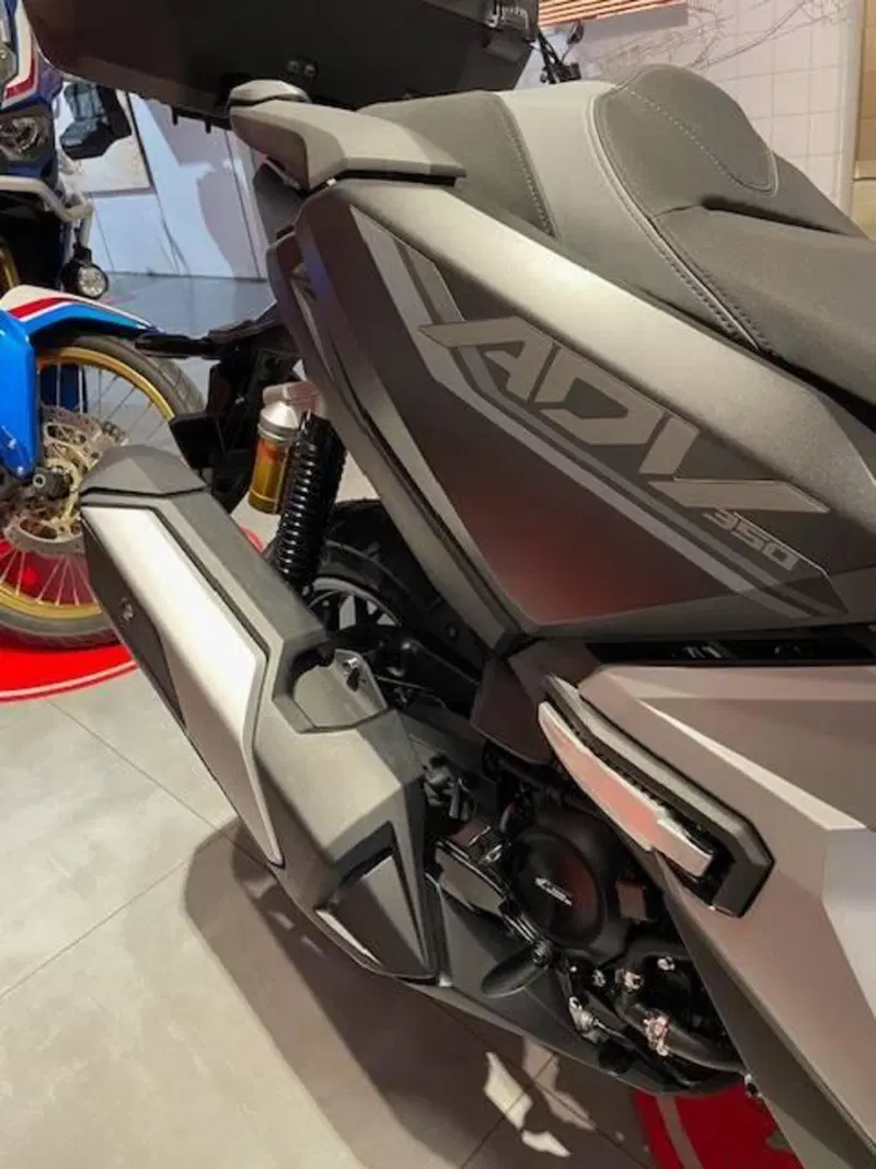 Honda ADV 350 Special Edition (2025 - 26) (5)