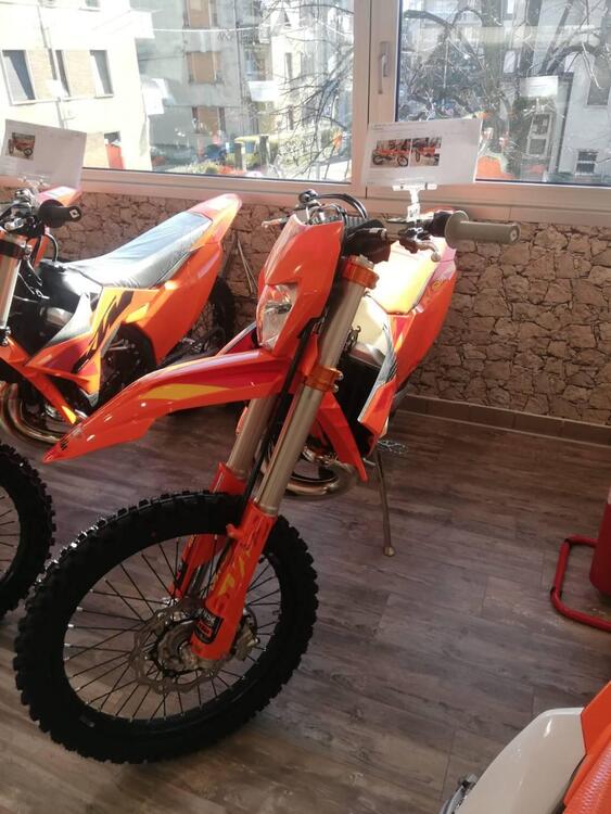 KTM 300 EXC Six Days (2025)