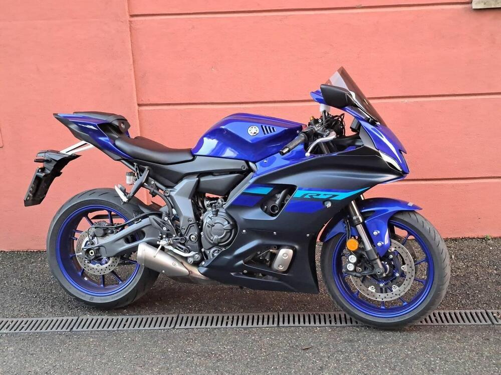 Yamaha YZF R7 (2021 - 25) (2)