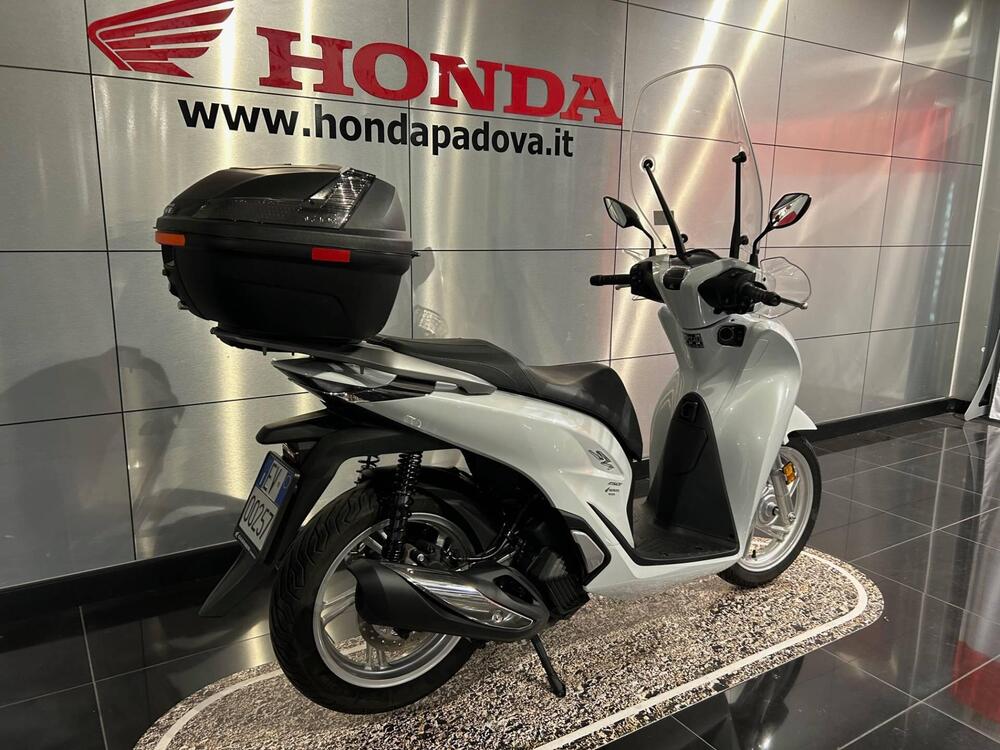 Honda SH 150i (2020 - 25) (2)