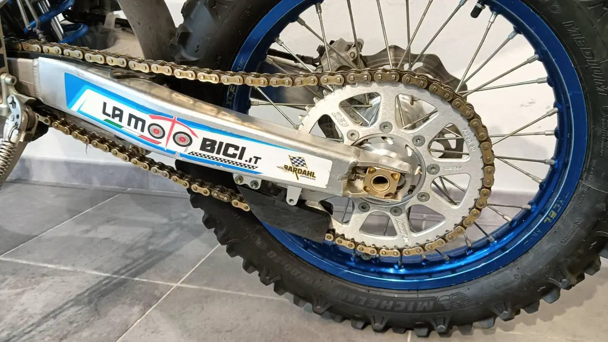 Tm Moto EN 300 Fi 4t (2021 - 22) (11)